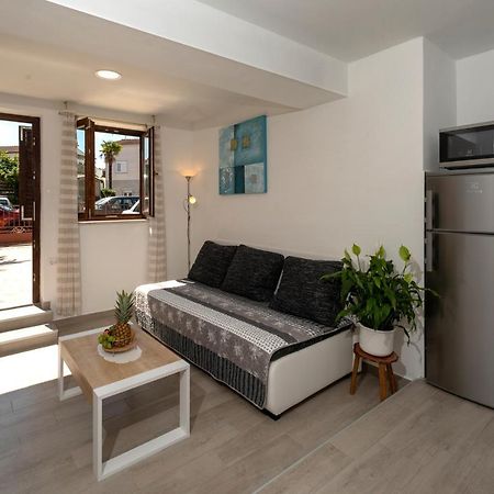 Apartments Rafael Porec Esterno foto